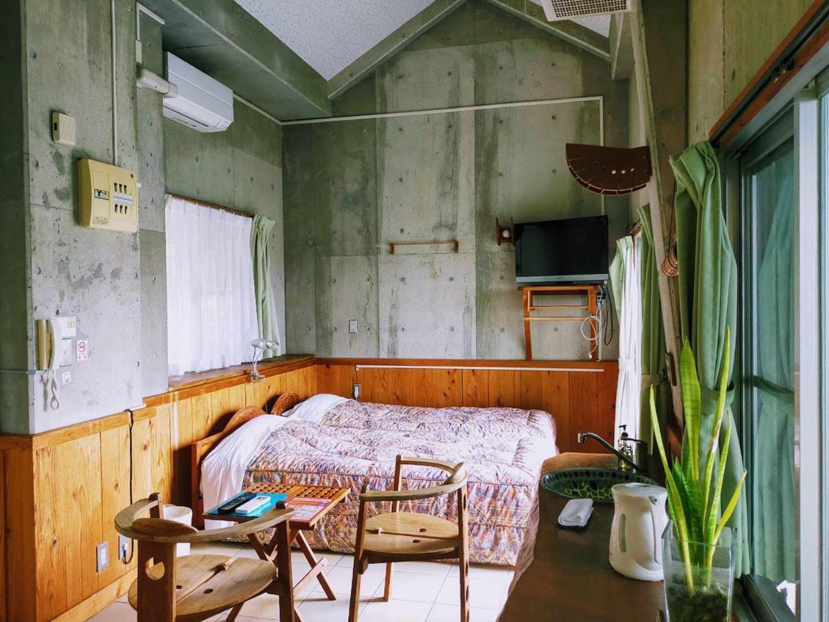 บัซ รีสอร์ต Hotel อนนะ ภายนอก รูปภาพ