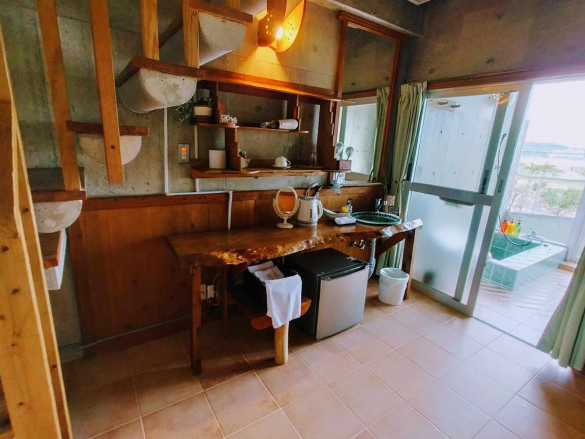 บัซ รีสอร์ต Hotel อนนะ ภายนอก รูปภาพ