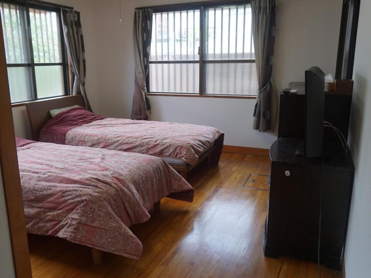 บัซ รีสอร์ต Hotel อนนะ ภายนอก รูปภาพ
